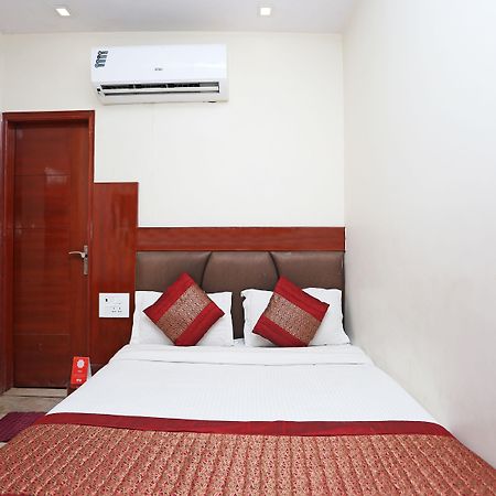 Oyo 6169 Hotel Prem Deluxe New Delhi Exterior foto
